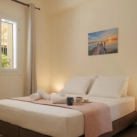 Agatha's Spacious Modern Apt-1 *