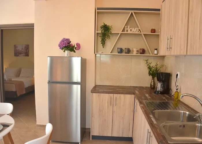 Agatha's Spacious Modern Apt-1 公寓 *