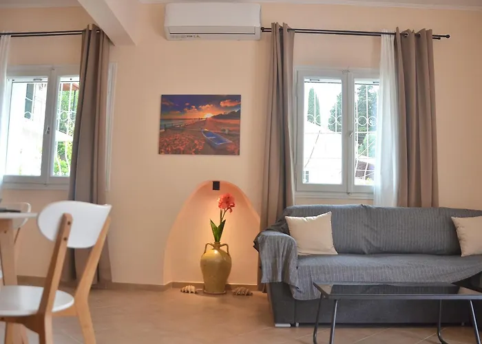 公寓 Agatha's Spacious Modern Apt-1 Peritheia