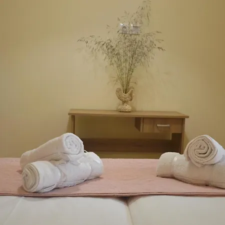 Lägenhet Agatha's Spacious Modern Apt-1 *