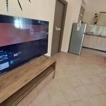 Agatha's Spacious Modern Apt-1 Apartament Peritheia