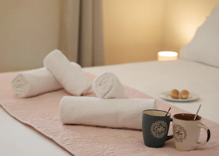 Apartamento Agatha's Spacious Modern Apt-1 Peritheia