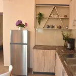 Agatha's Spacious Modern Apt-1 아파트 *