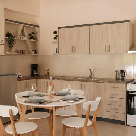 Daire Agatha's Spacious Modern Apt-1